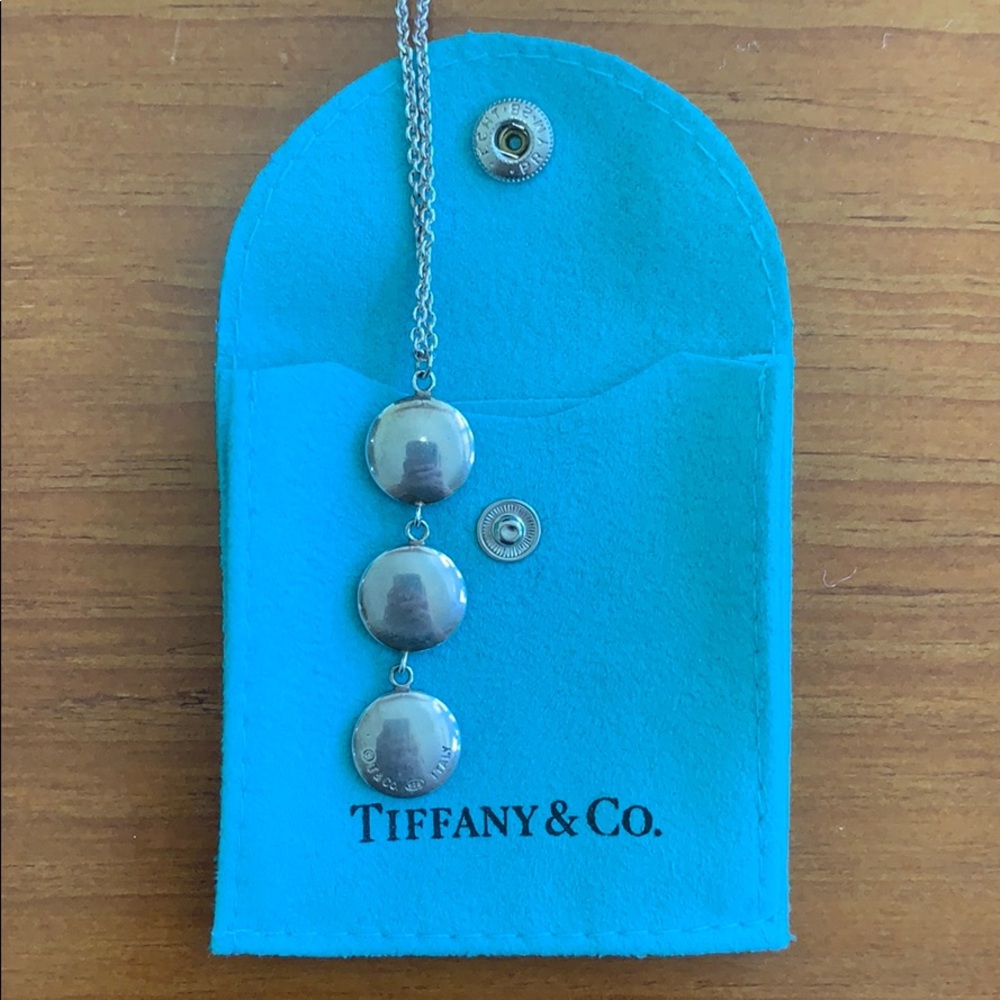 Tiffany 3 Circle Pendant Necklace